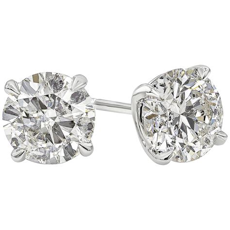 diamond studs cartier
